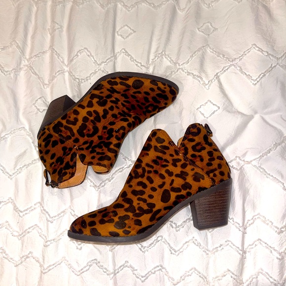 Cheetah Print Ankle Boots - Picture 1 of 1